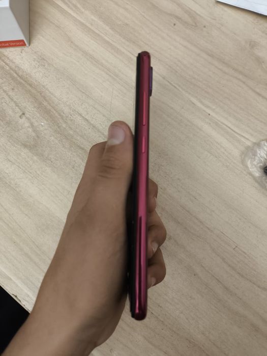Redmi note 7 4/64 в цвете nebulla red