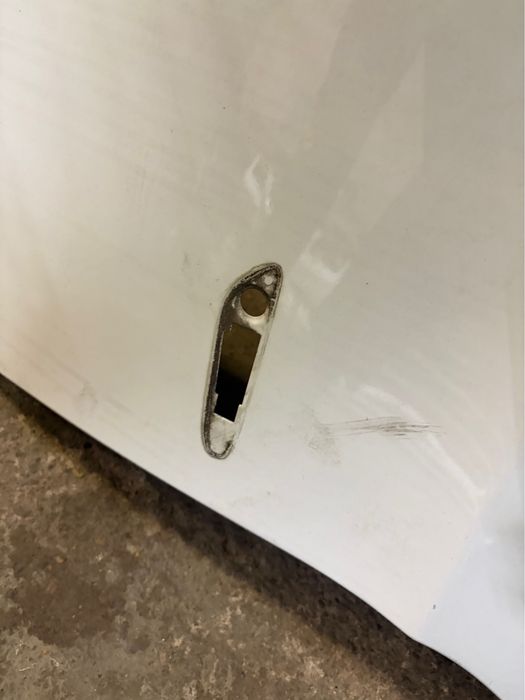 Крыло левое, правое бмв е90 bmw e90