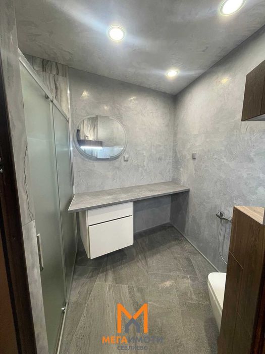 Етaж от къща + БАРБЕКЮ - Център град Севлиево