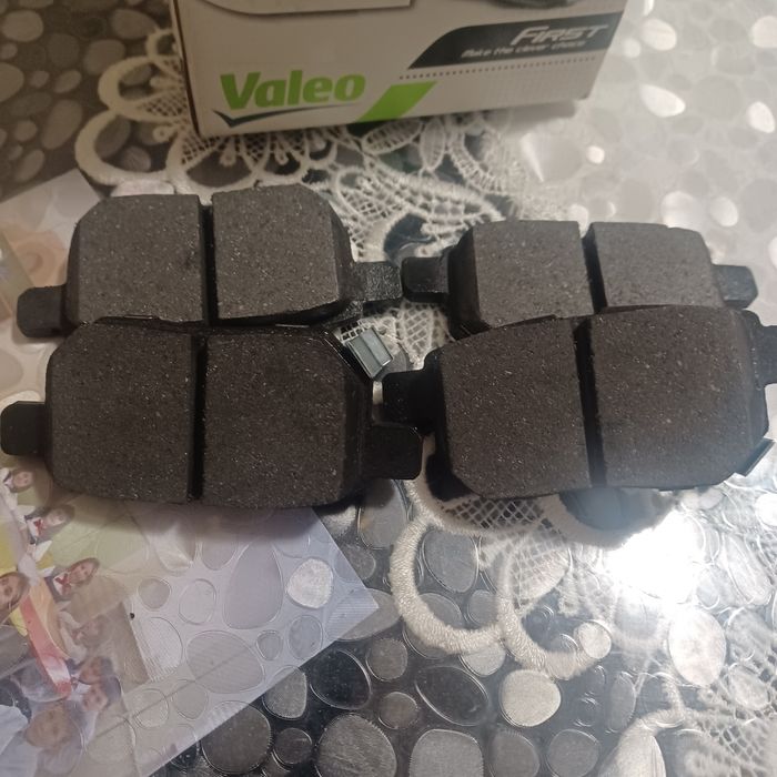 Накладки Тойота Аурис