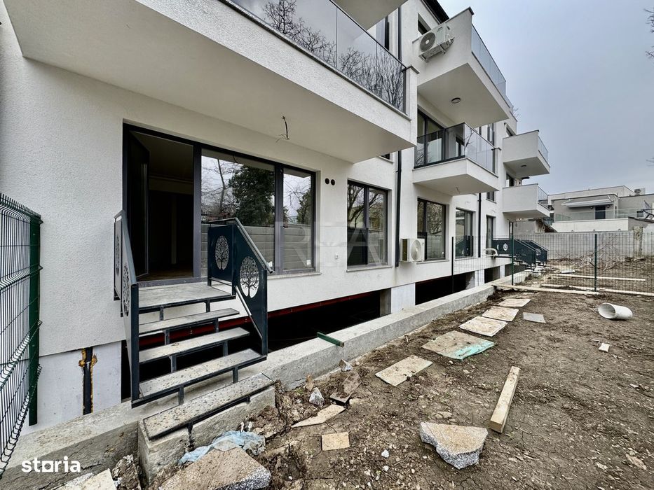 3 camere luminos cu gradina Ultracentral