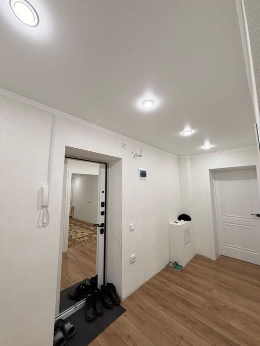 продам 2 комнатную квартиру