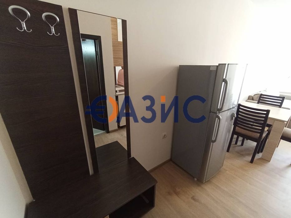 Продава се Двустаен апартамент в Свети Влас - 90 кв.м за 810 €/кв.м - Снимка #2