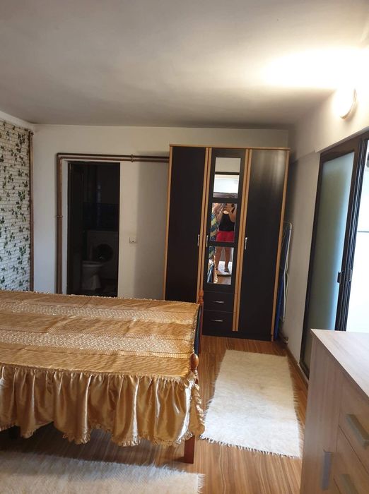 Inchiriez garsoniera