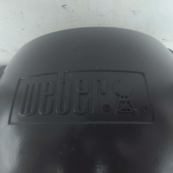 Електрическо барбекю WEBER Q140 мощност 2200W
Масивен корпус от лят алуминий