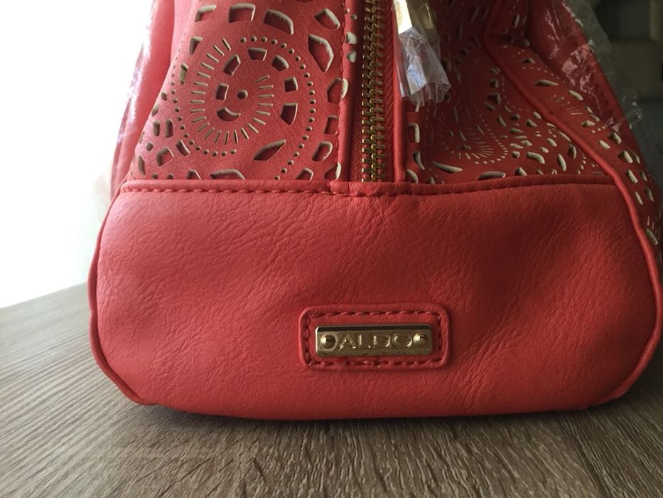 Дамски чанти Нови