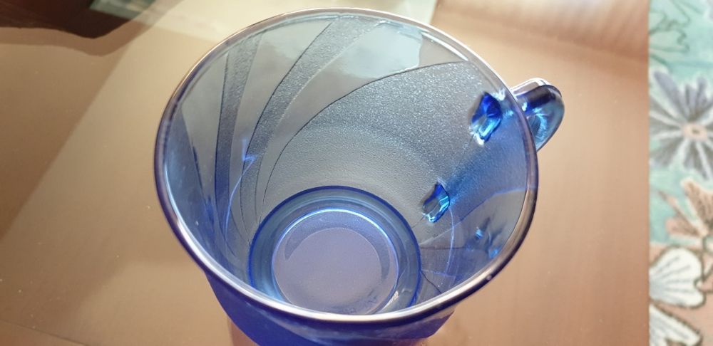 Гравиран сервиз за кафе синьо стъкло.