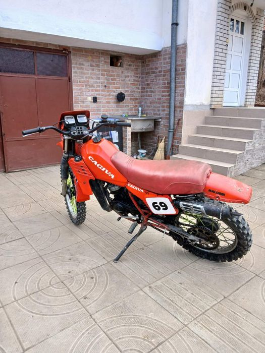 Cagiva Elefant Aletta Rossa 125