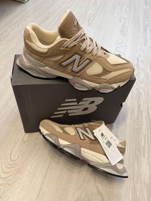 Adidasi New Balance 9060