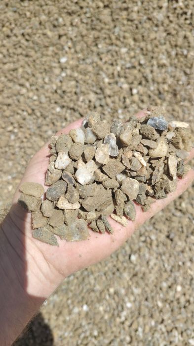 Concasat ( piatra sparta ) sort 0-40mm pentru drumuri , alei