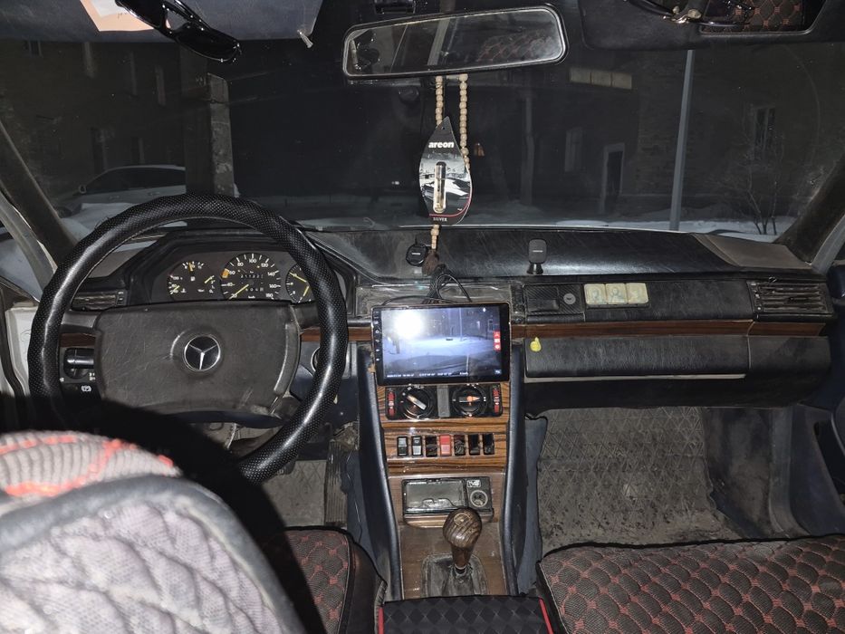 Продам мерседес 124