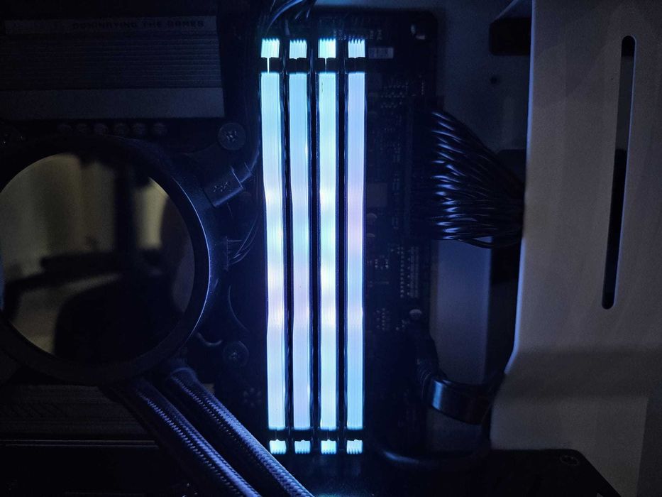 Corsair Vengeance RGB PRO 16GB 2x8GB DDR4 3600MHz CL18 Dual Channel