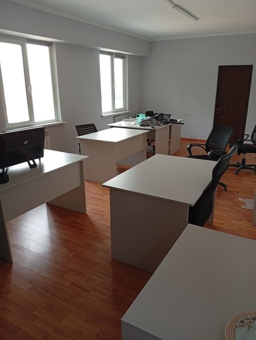 Офисная мебель в отличном состоянии