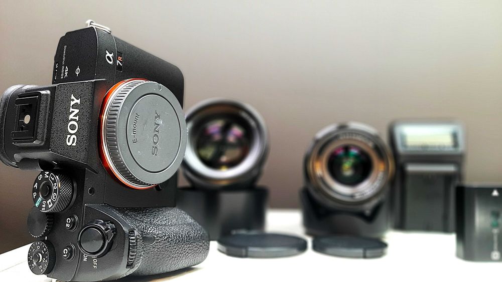 Sony Alpha A7R IV със Sony FE 85 мм f/1.8, Sony 28-70mm f/3.5-5.6 OSS