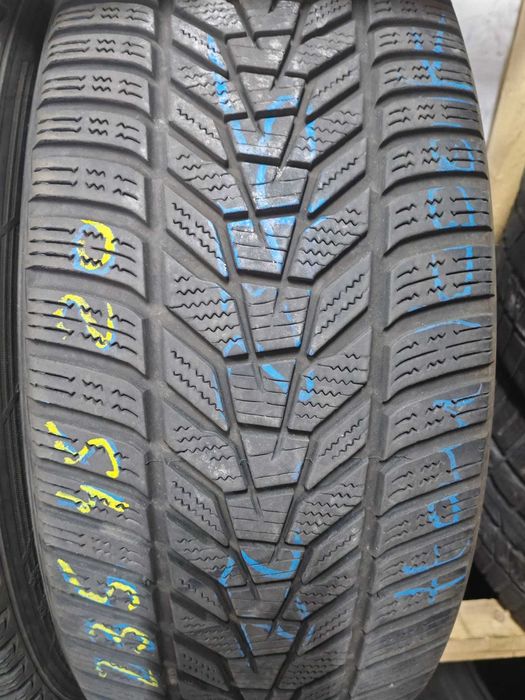 2 anvelope 235/45 R20 Hankook