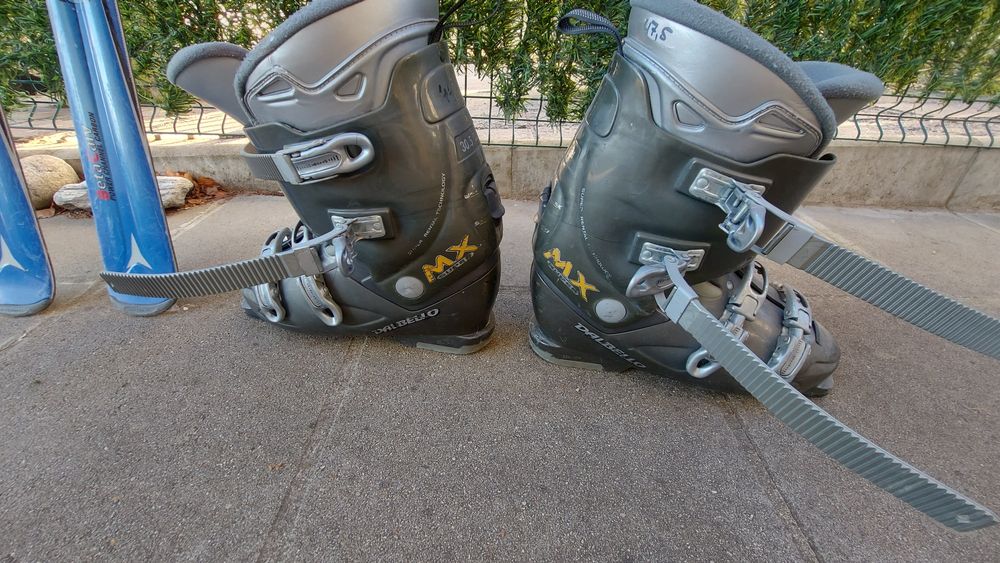 Продавач ски 170см и обувки