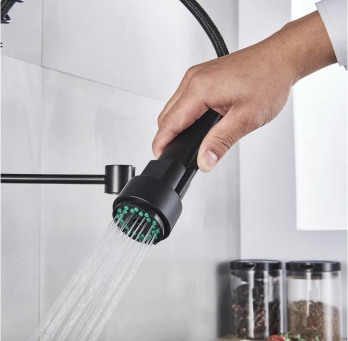 Кухненски смесител / черен мат /