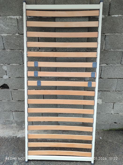 Продавам подматрачна рамка за легло