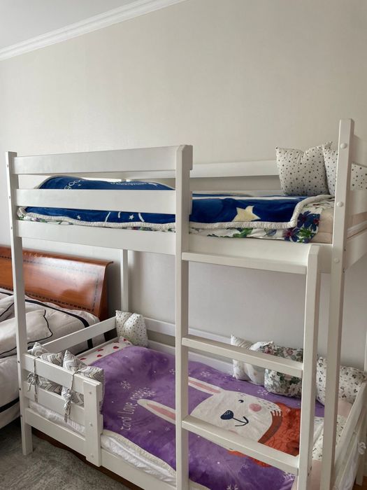 Двухъярусная кровать