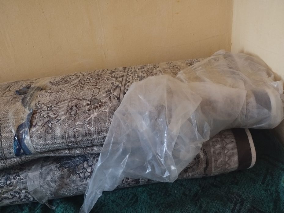 2 ta yangi Gilam 4×3.   3×3 razmelar