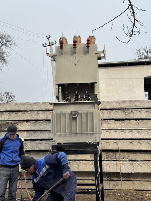 Трансформаторлар завода ишлаб чикарилади ва гарантия сервис мавжуд