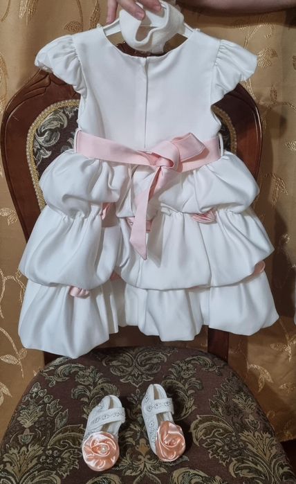 Продам детское платье и накидку