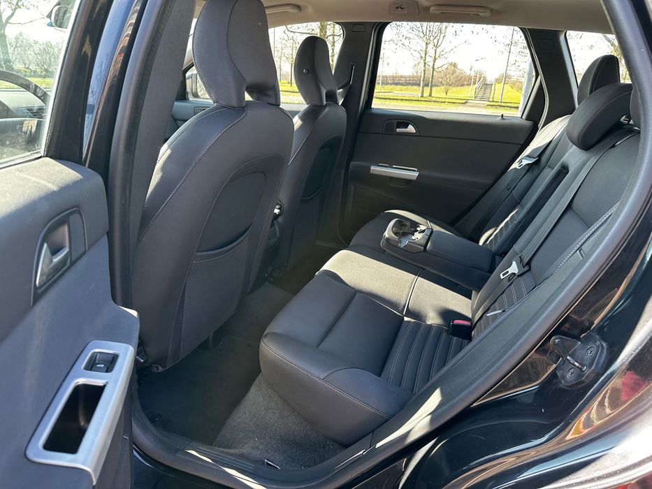 Volvo V50 1.6d 115cp E5 2011