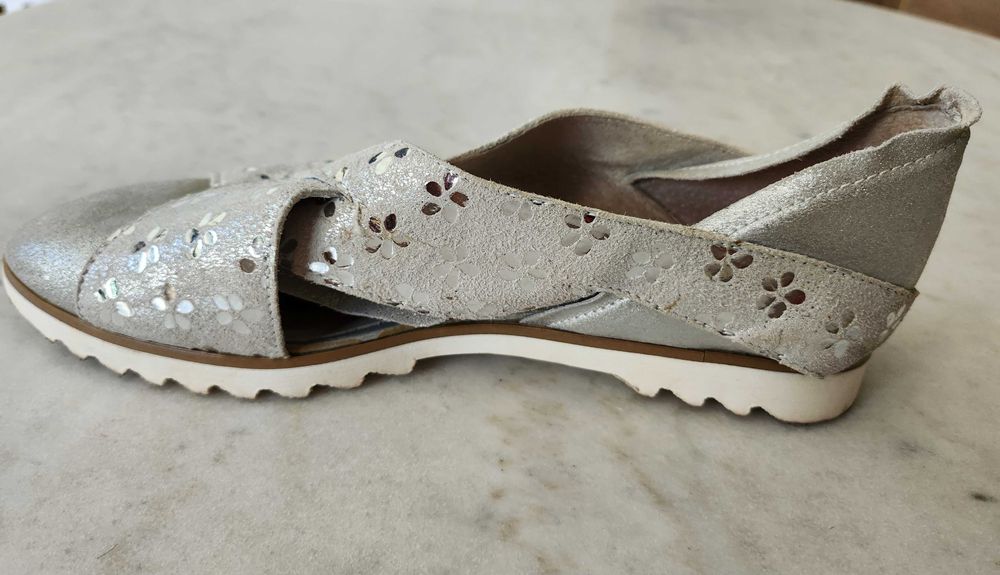 Обувки от естествена кожа Gabina