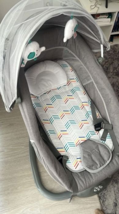 Продам детскую качалку