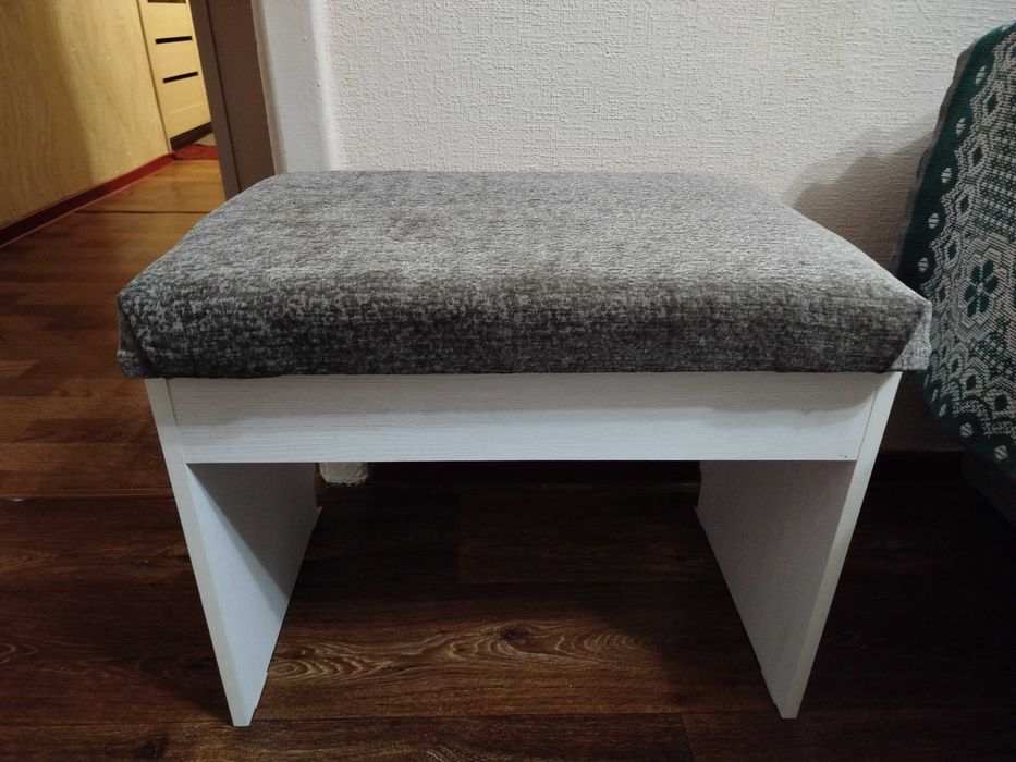 Пуфик-обувница в прихожую