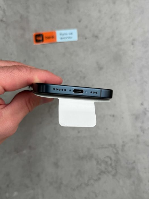 100% Батерия! iPhone 15 PRO Лизинг от 19€/мес  Blue Titanium / син 28GB USA E SIM