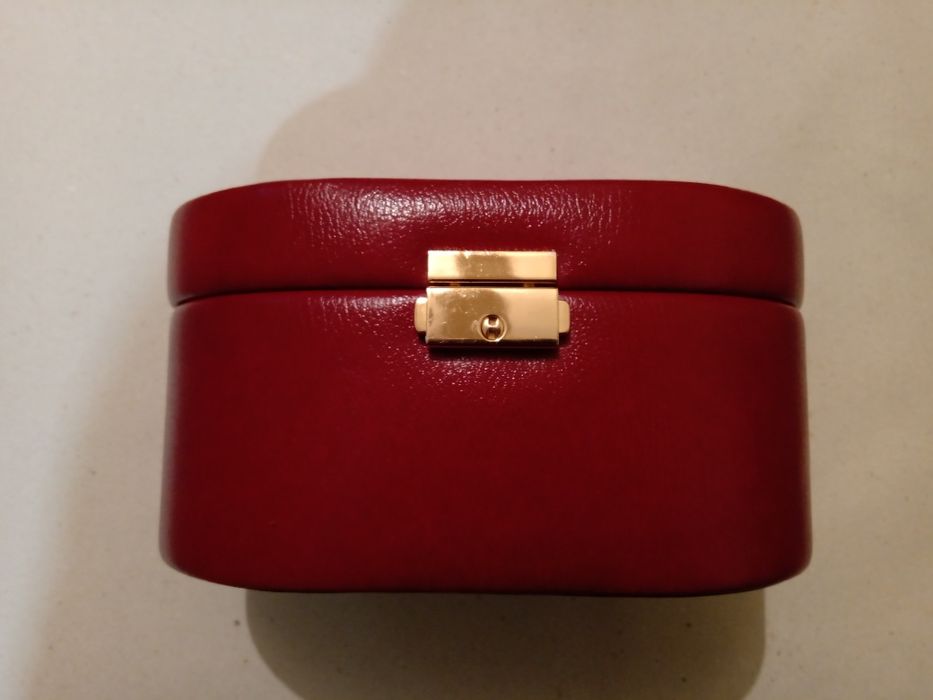 Кутия за бижута или гримове