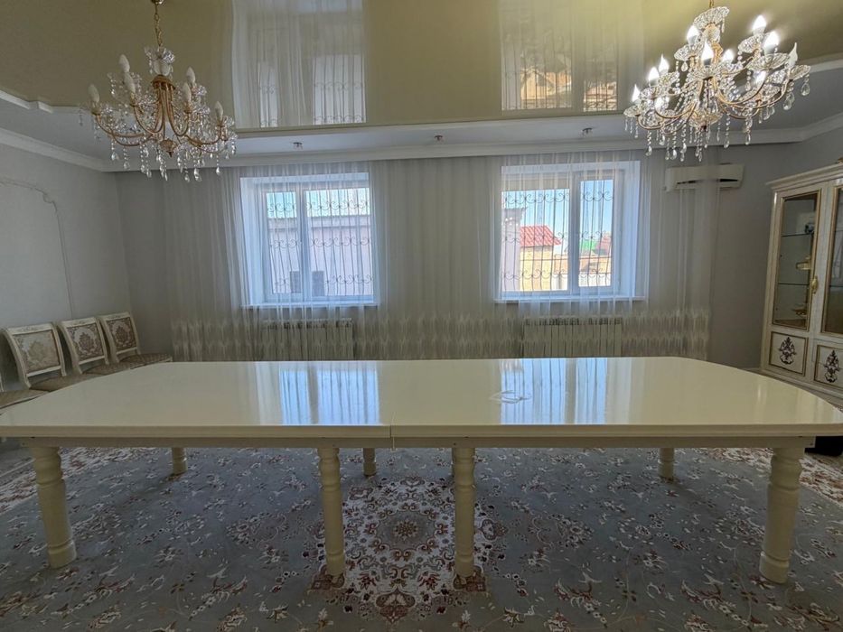 Столв хорошем состоянии