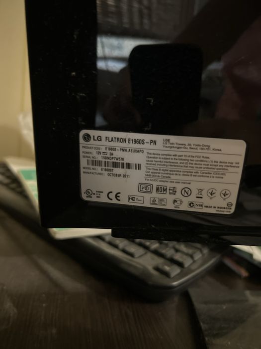Монитор LG Flatron e1960s-pn