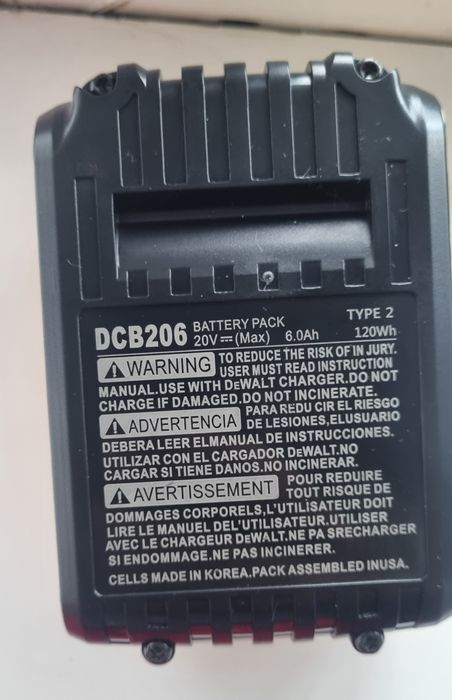 Baterii Dewalt de vânzare noi!