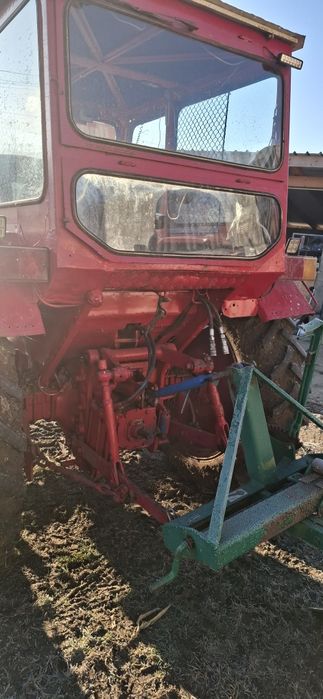 Vând Tractor U650