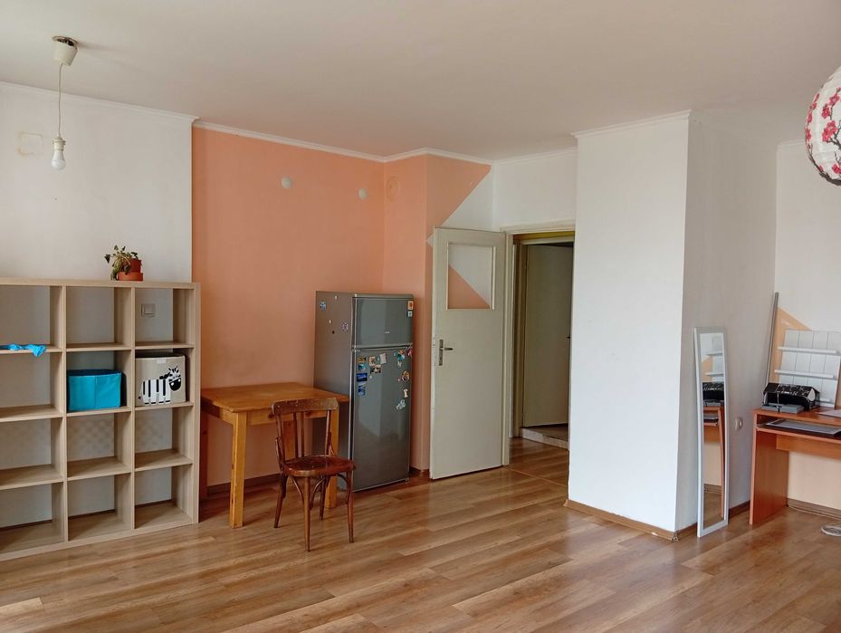 Южен двустаен  в Бели брези  - метростанция България. 229900 e.