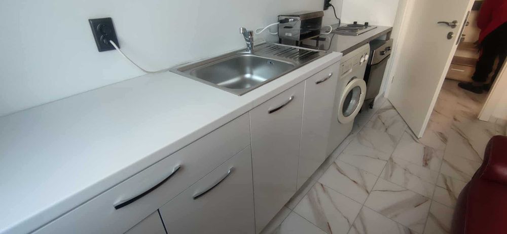 Дава се под наем Четиристаен апартамент в Пловдив, Център - 102 кв.м за 448.8 € - Снимка #7