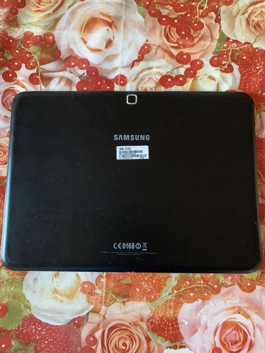 Vand tanleta mare samsung tab 4 cu loc de sim 4G