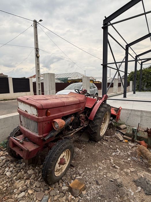 Tractor Universal 445