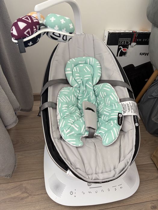 mamaRoo model 1046