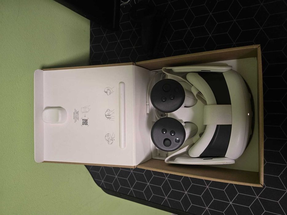 Meta Oculus Quest 3
