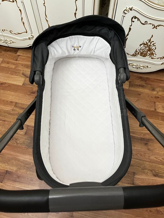 Продам коляску почти новая