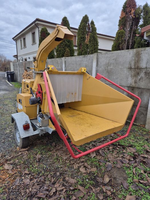 Tocator de crengi de inchiriat