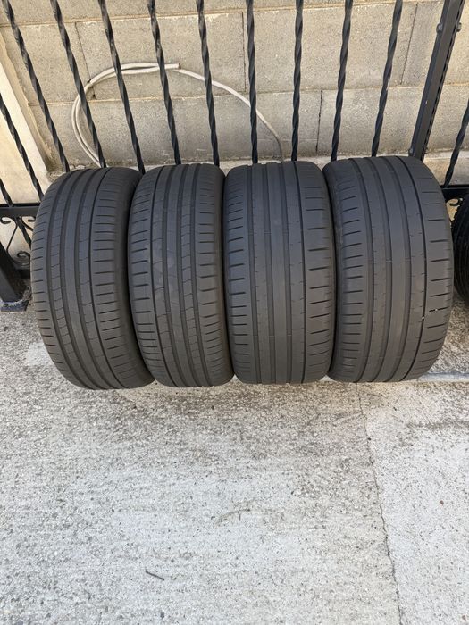 Cauciucuri de vara 275/35/19 si 245/40/19 Pirelli