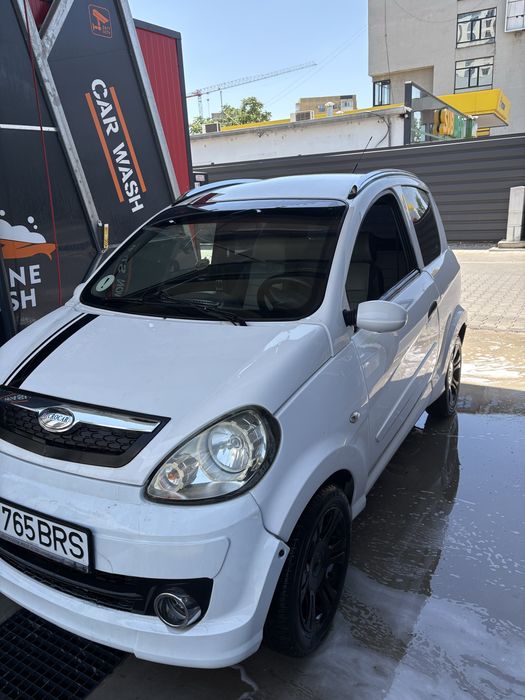 Microcar M.Go 21cp, 4 locuri - permis 16 ani