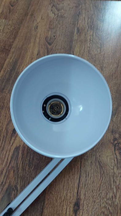 Veioză albă, reglabilă pentru manichiură/birou , nouă