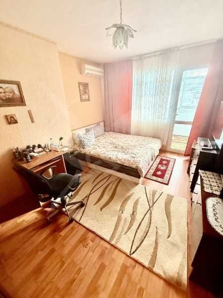 Продава се Двустаен апартамент в София, Хладилника - 65 кв.м за 736 €/кв.м - Снимка #3