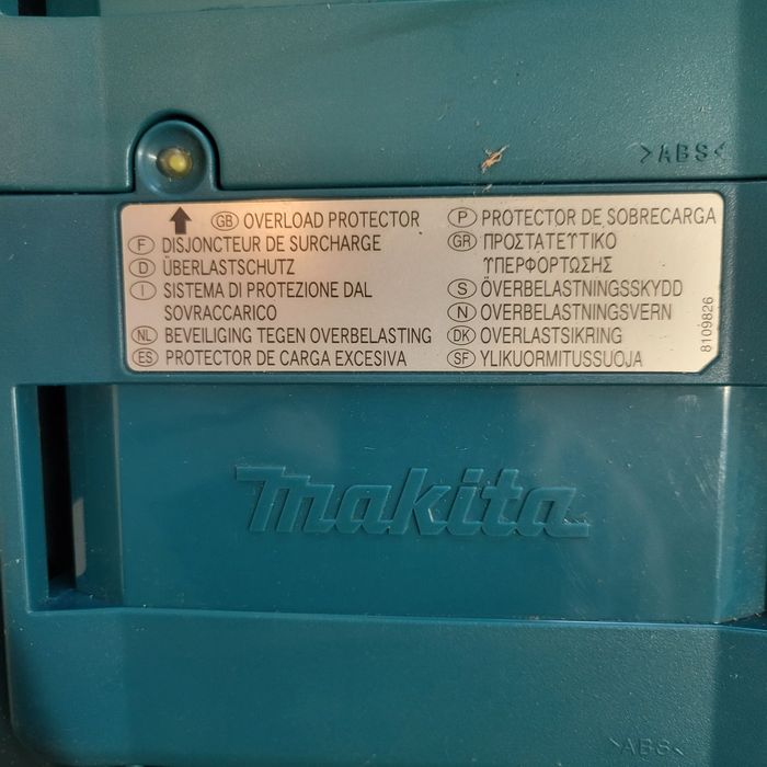 Foarfecă Makita de tuns  pomi și  vie