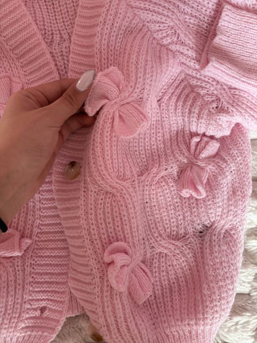 Дамско елече,къса риза и жилетка